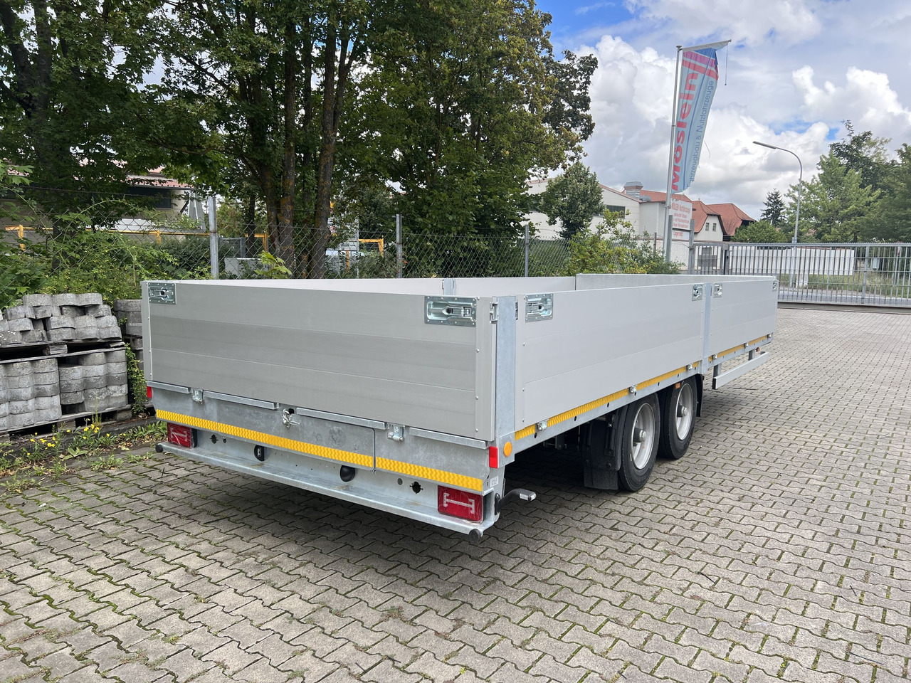 Möslein THT 11- G 7,2 Tandem- Pritschenanhänger- Tieflader - مقطورات مسطحة: صورة 5 Möslein THT 11- G 7,2 Tandem- Pritschenanhänger- Tieflader - مقطورات مسطحة: صورة 5