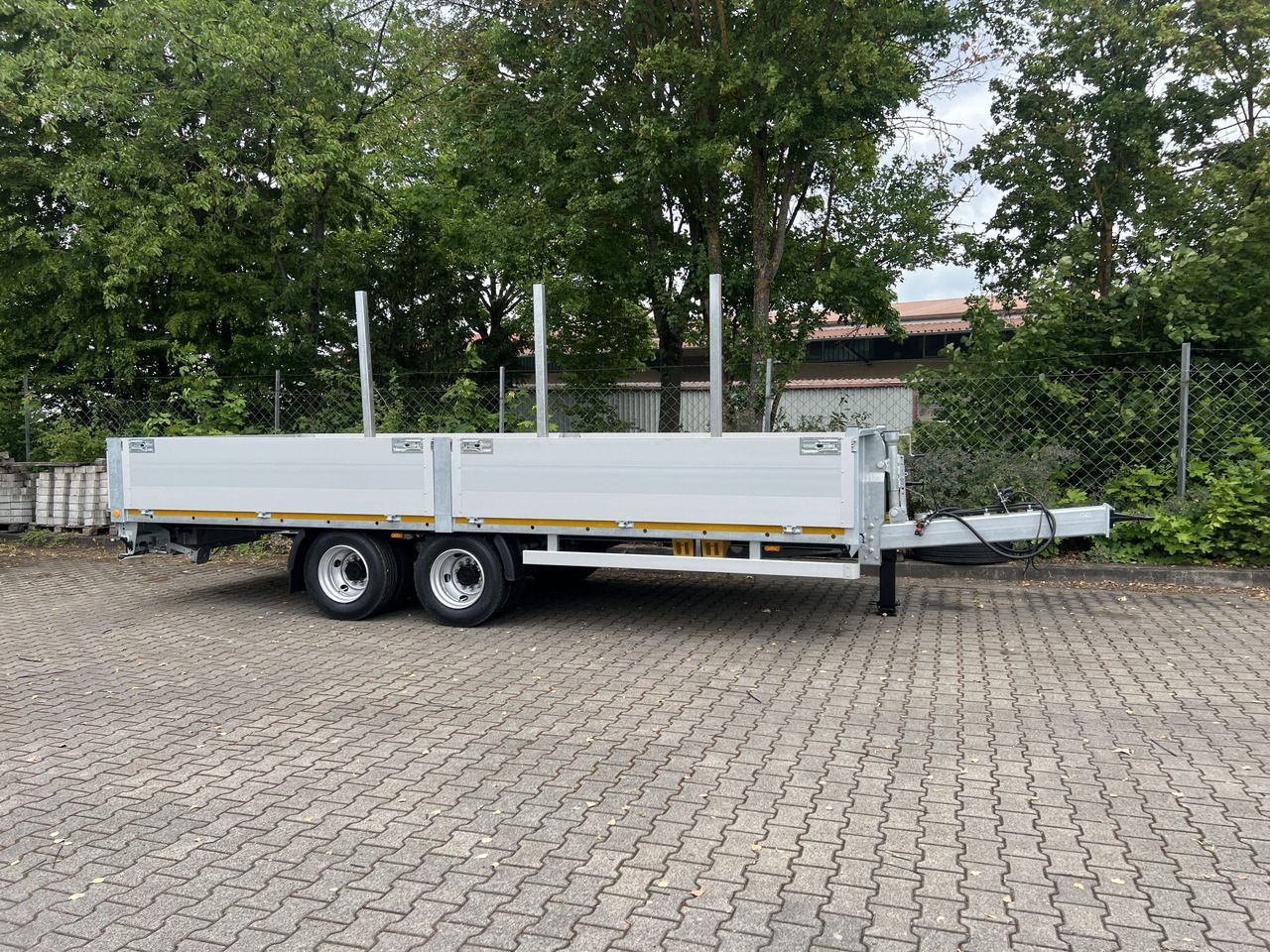 Möslein THT 14,4 G 6,2 L 14,4 t Tandem- Pritschenanhänger- Tieflader - مقطورات مسطحة: صورة 1 Möslein THT 14,4 G 6,2 L 14,4 t Tandem- Pritschenanhänger- Tieflader - مقطورات مسطحة: صورة 1