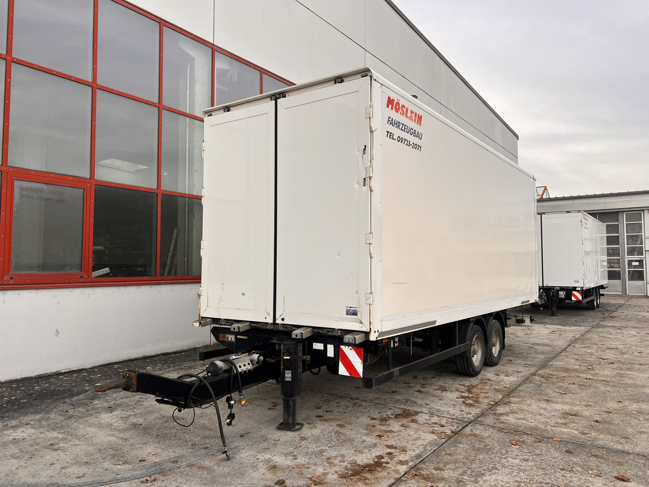 Möslein TKO 105 D Schwebheim Tandem- Koffer- Anhänger, Durchladbar - مقطورة صندوق مغلق: صورة 3 Möslein TKO 105 D Schwebheim Tandem- Koffer- Anhänger, Durchladbar - مقطورة صندوق مغلق: صورة 3
