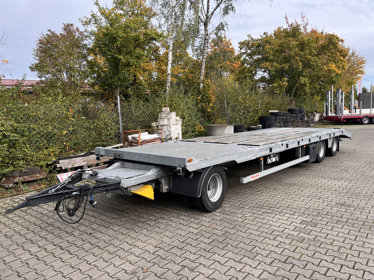 Möslein TO 3 F Schwebheim  3 Achs Tiefladeranhänger - مقطورة مسطحة منخفضة: صورة 3 Möslein TO 3 F Schwebheim  3 Achs Tiefladeranhänger - مقطورة مسطحة منخفضة: صورة 3