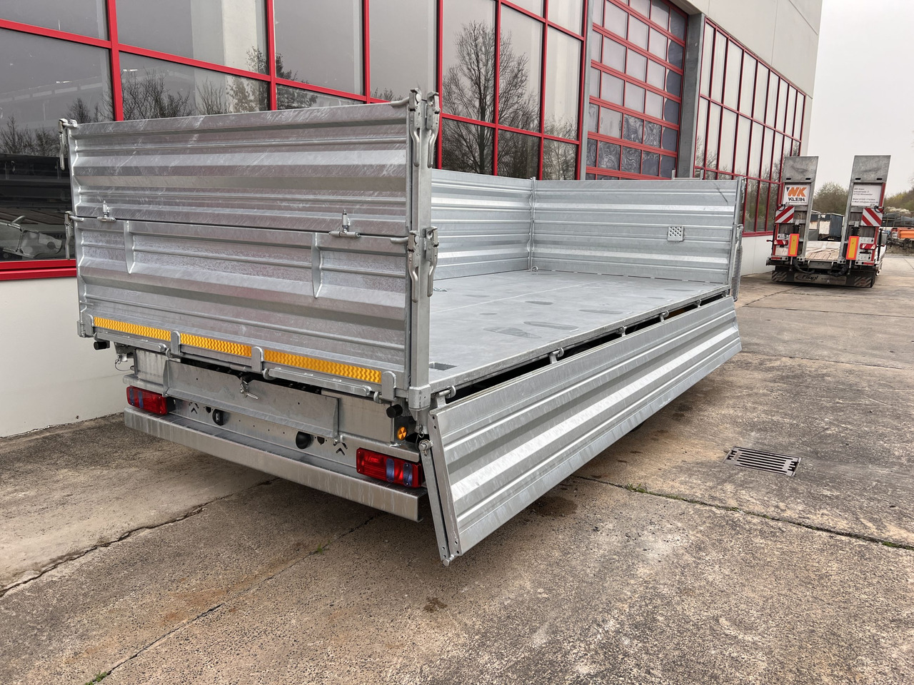 Möslein TTD 19 AB 19 t Tandem 3 Seiten Kipper TiefladerAufsatzbordwänden-- Neufahrzeug -- - مقطورة قلاب: صورة 5 Möslein TTD 19 AB 19 t Tandem 3 Seiten Kipper TiefladerAufsatzbordwänden-- Neufahrzeug -- - مقطورة قلاب: صورة 5