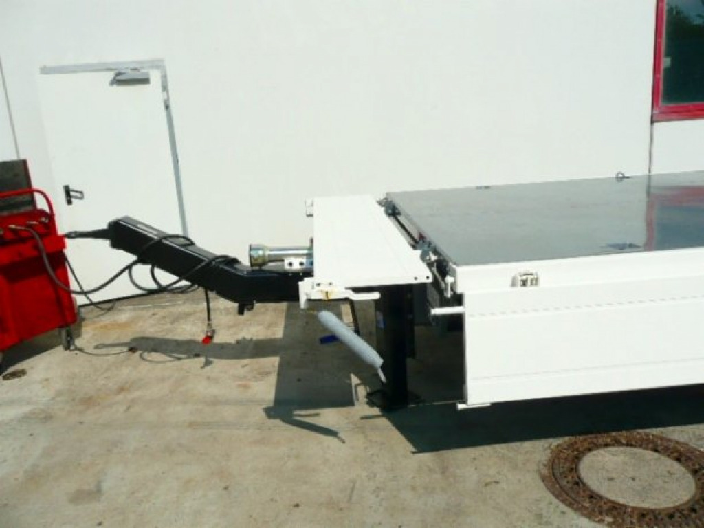 Möslein TTD11 weiß neuer Tandem 3- Seitenkipper Tieflader-- Neufahrzeug -- - مقطورة قلاب: صورة 4 Möslein TTD11 weiß neuer Tandem 3- Seitenkipper Tieflader-- Neufahrzeug -- - مقطورة قلاب: صورة 4