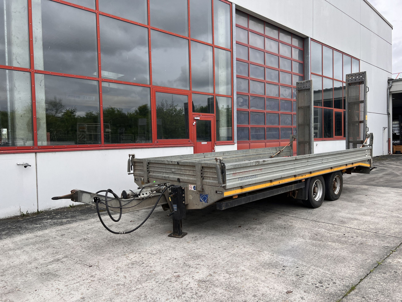 Möslein TTS 13 Schwebheim 13 t Tandemtieflader - مقطورة مسطحة منخفضة: صورة 3 Möslein TTS 13 Schwebheim 13 t Tandemtieflader - مقطورة مسطحة منخفضة: صورة 3