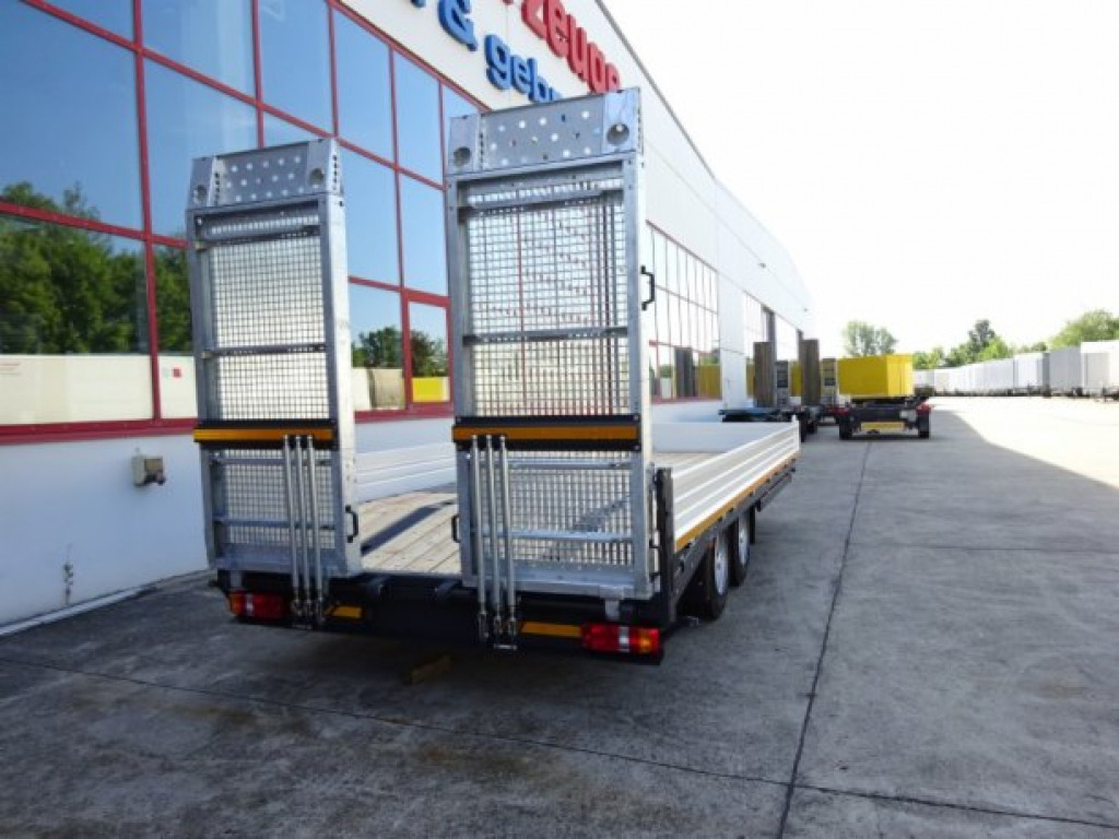 Möslein TTT 13 6,2 BR Weiß Neuer 13 t GG Tandemtieflader mit Breiten Rampen - مقطورة مسطحة منخفضة: صورة 4 Möslein TTT 13 6,2 BR Weiß Neuer 13 t GG Tandemtieflader mit Breiten Rampen - مقطورة مسطحة منخفضة: صورة 4