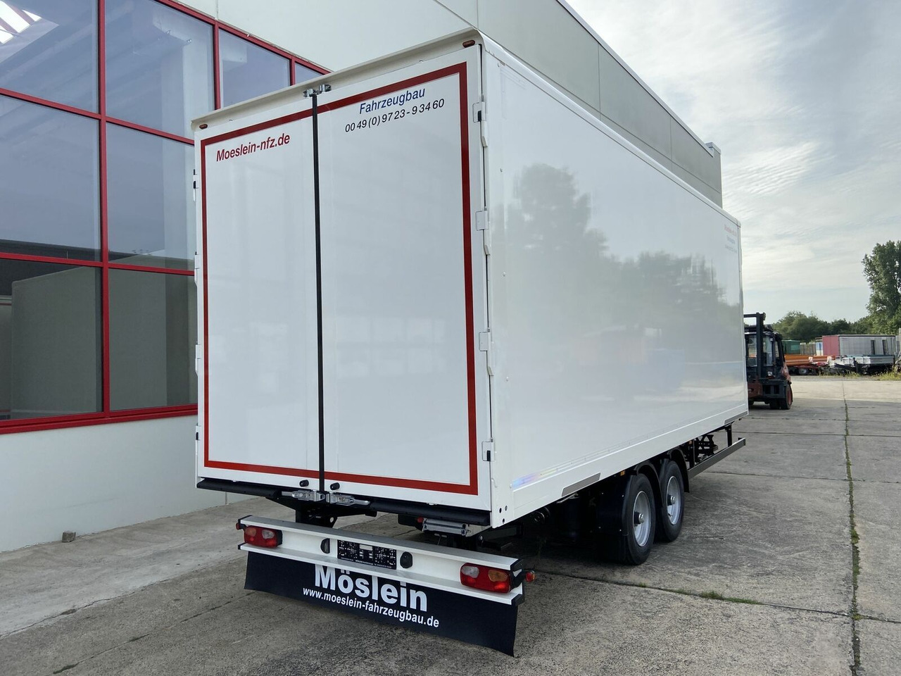 Möslein Tandem- Koffer, Durchladbar, -- Neufahrzeug -- - مقطورة صندوق مغلق: صورة 5 Möslein Tandem- Koffer, Durchladbar, -- Neufahrzeug -- - مقطورة صندوق مغلق: صورة 5