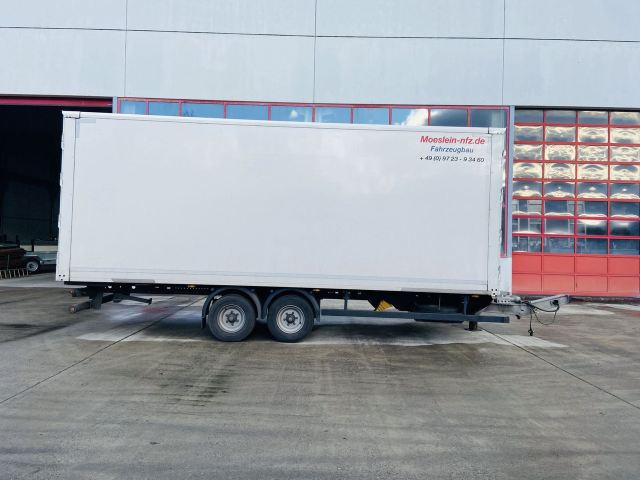 Möslein Tandem- Koffer, Durchladbar, Neuwertig - مقطورة صندوق مغلق: صورة 3 Möslein Tandem- Koffer, Durchladbar, Neuwertig - مقطورة صندوق مغلق: صورة 3