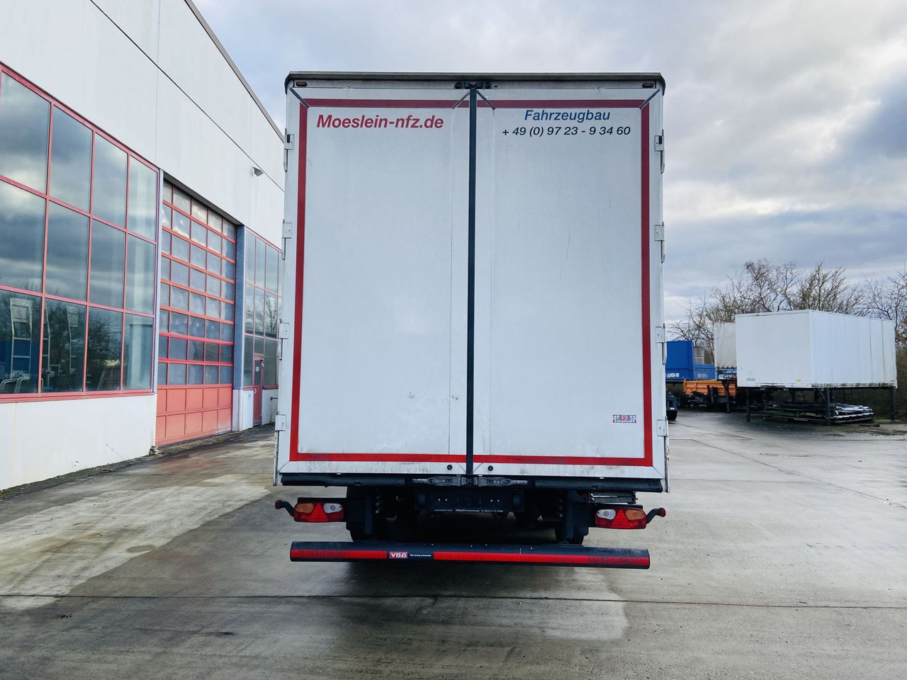 Möslein Tandem- Koffer, Durchladbar, Neuwertig - مقطورة صندوق مغلق: صورة 5 Möslein Tandem- Koffer, Durchladbar, Neuwertig - مقطورة صندوق مغلق: صورة 5