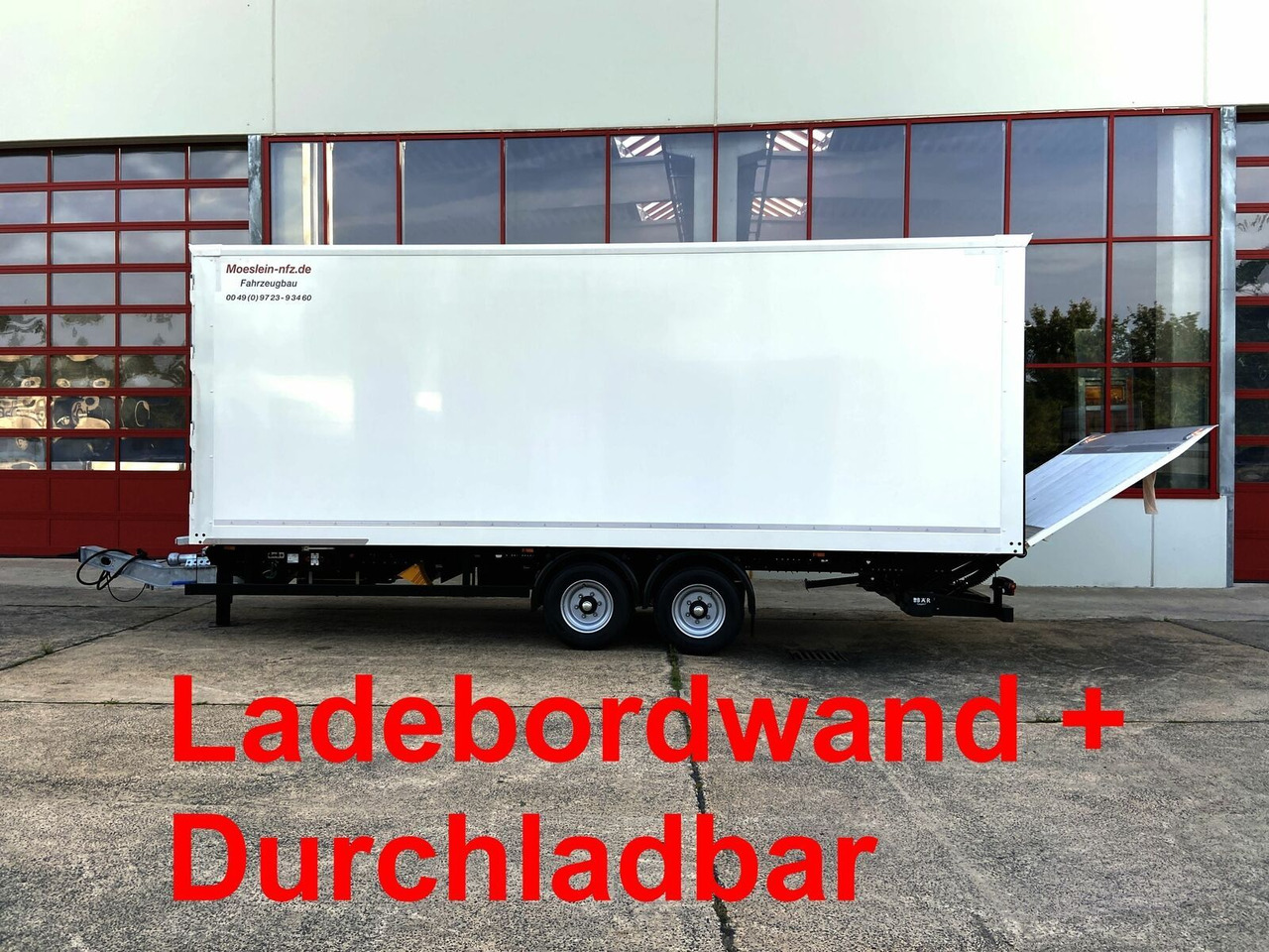 Möslein Tandem Koffer, Ladebordwand 1,5 t + Durchladbar - مقطورة صندوق مغلق: صورة 1 Möslein Tandem Koffer, Ladebordwand 1,5 t + Durchladbar - مقطورة صندوق مغلق: صورة 1