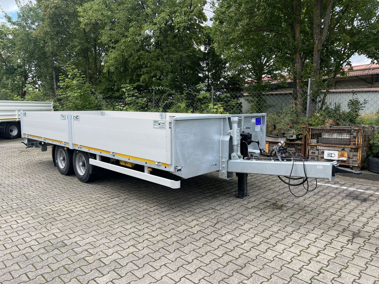 Möslein Tandem- Pritschenanhänger- Tieflader - مقطورات مسطحة: صورة 3 Möslein Tandem- Pritschenanhänger- Tieflader - مقطورات مسطحة: صورة 3