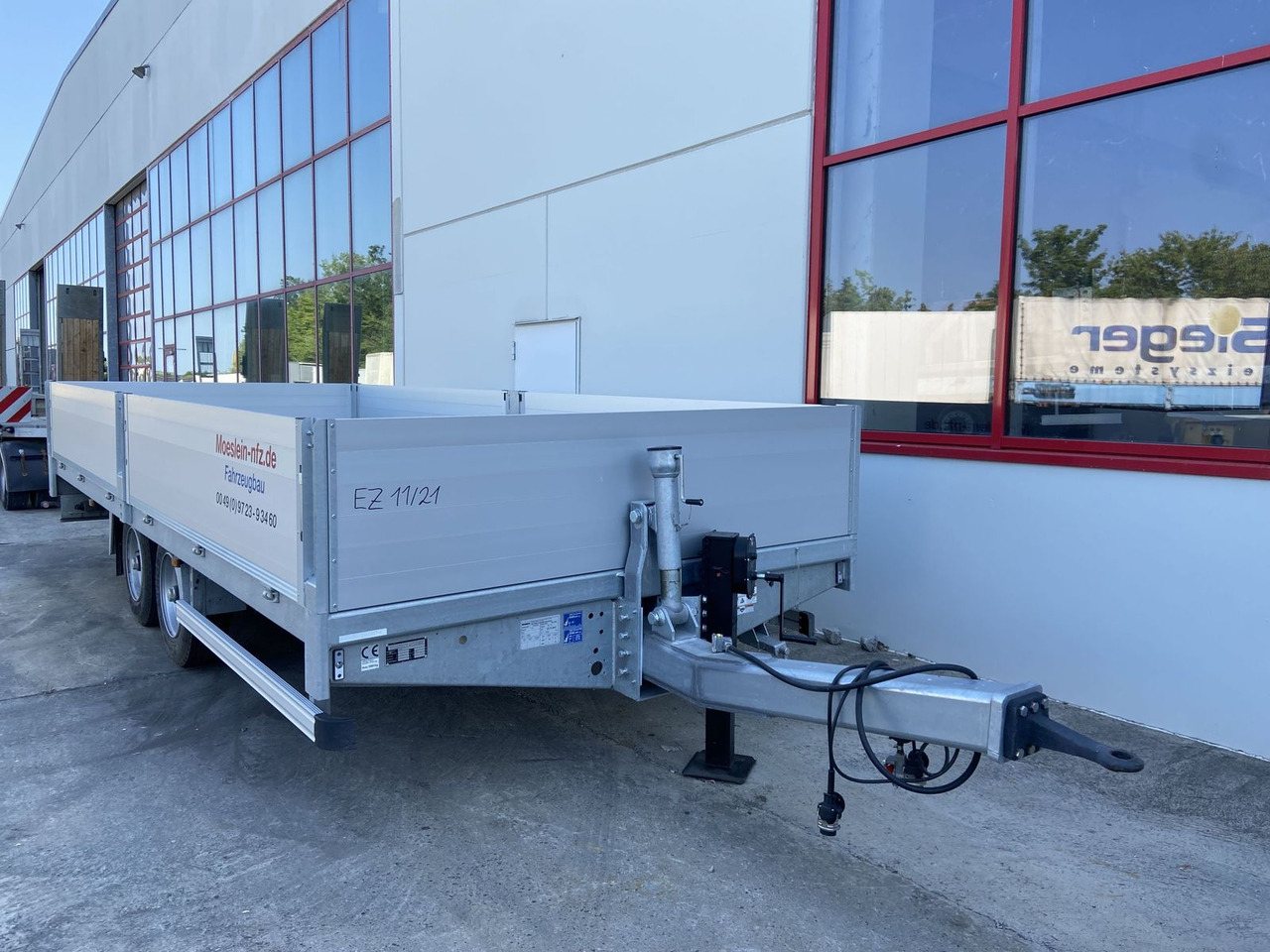 Möslein Tandem- Pritschenanhänger, neuwertig - مقطورات مسطحة: صورة 3 Möslein Tandem- Pritschenanhänger, neuwertig - مقطورات مسطحة: صورة 3