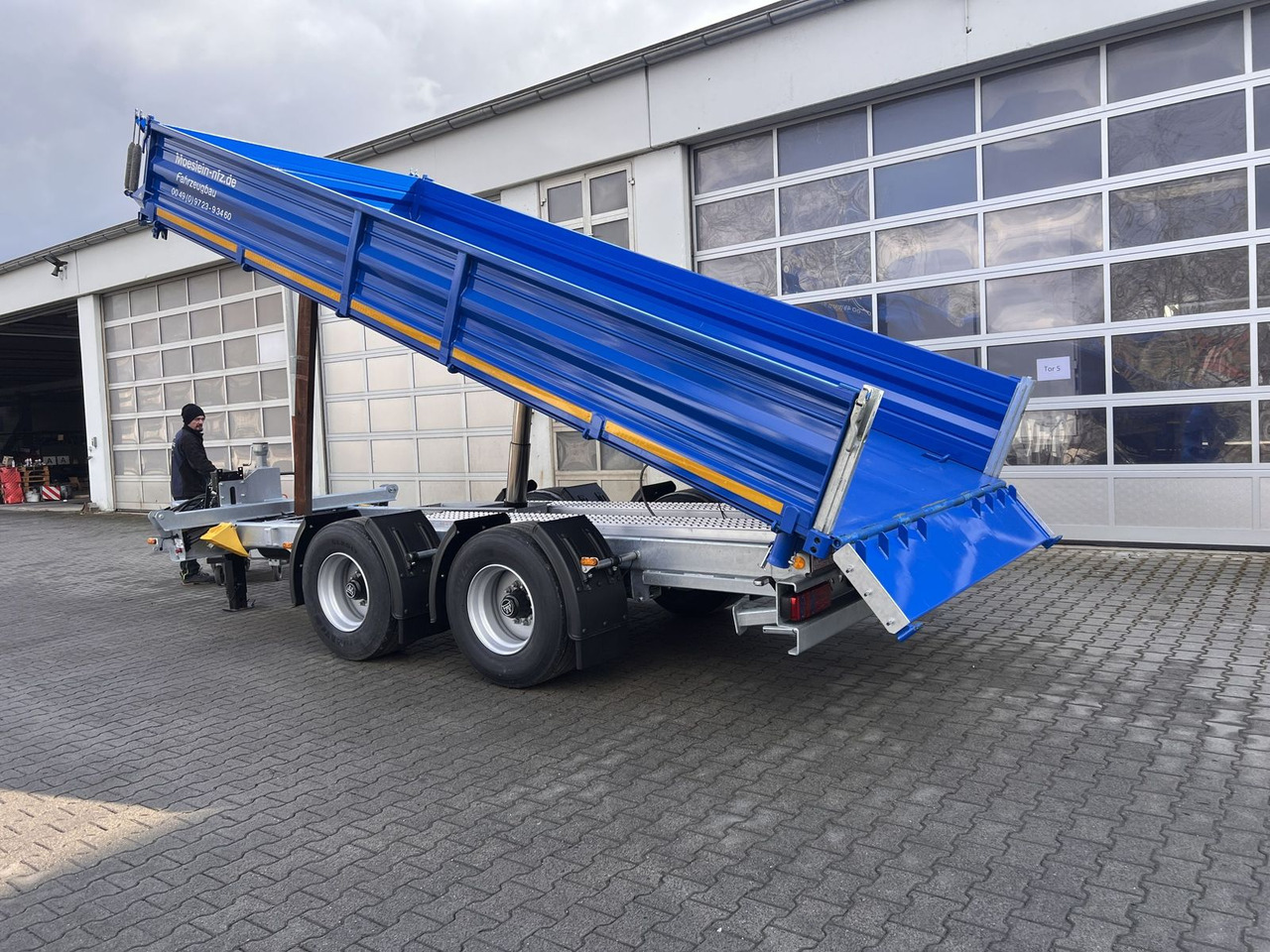 Möslein neuer 19 t Tandemkipper- Tieflader hydraulische - مقطورة قلاب: صورة 4 Möslein neuer 19 t Tandemkipper- Tieflader hydraulische - مقطورة قلاب: صورة 4