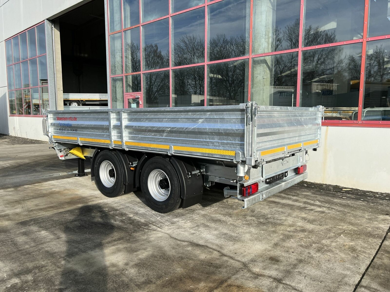 Möslein neuer 19 t Tandemkipper- Tieflader - مقطورة قلاب: صورة 2 Möslein neuer 19 t Tandemkipper- Tieflader - مقطورة قلاب: صورة 2