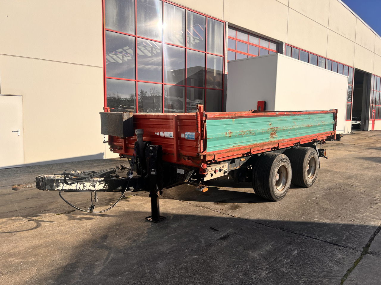 Obermaier OS2-TD190A 19 t Tandemkipper- Tieflader, Breitbereifung - مقطورة قلاب: صورة 4 Obermaier OS2-TD190A 19 t Tandemkipper- Tieflader, Breitbereifung - مقطورة قلاب: صورة 4