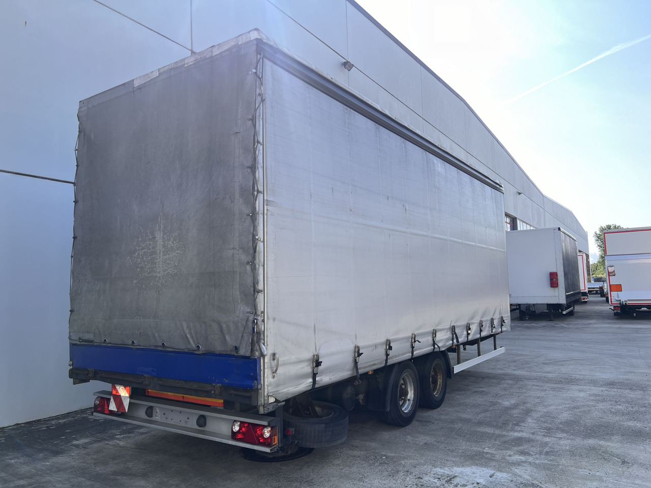 Tang, Karl ZCS 105 Tandem- Planenanhänger - مقطورة ستارة جانبية: صورة 5 Tang, Karl ZCS 105 Tandem- Planenanhänger - مقطورة ستارة جانبية: صورة 5