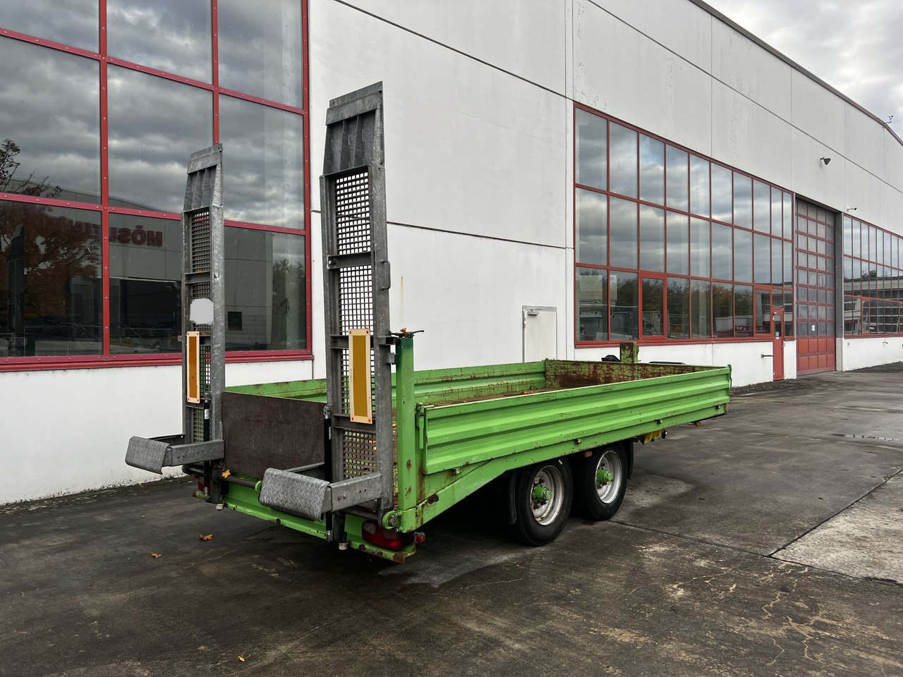 Tt Tandemtieflader - مقطورة مسطحة منخفضة: صورة 4 Tt Tandemtieflader - مقطورة مسطحة منخفضة: صورة 4