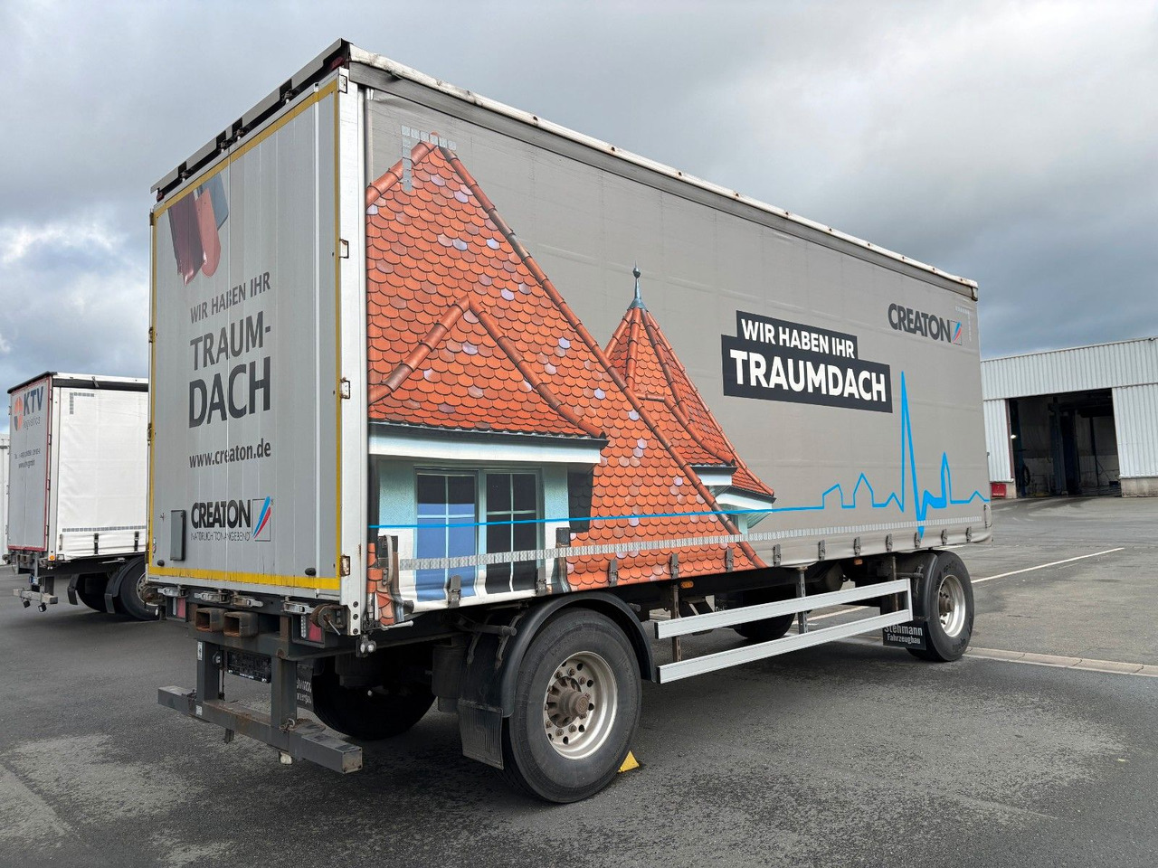 AZP18 Plane + Staplerhalterung - مقطورة ستارة جانبية: صورة 4 AZP18 Plane + Staplerhalterung - مقطورة ستارة جانبية: صورة 4