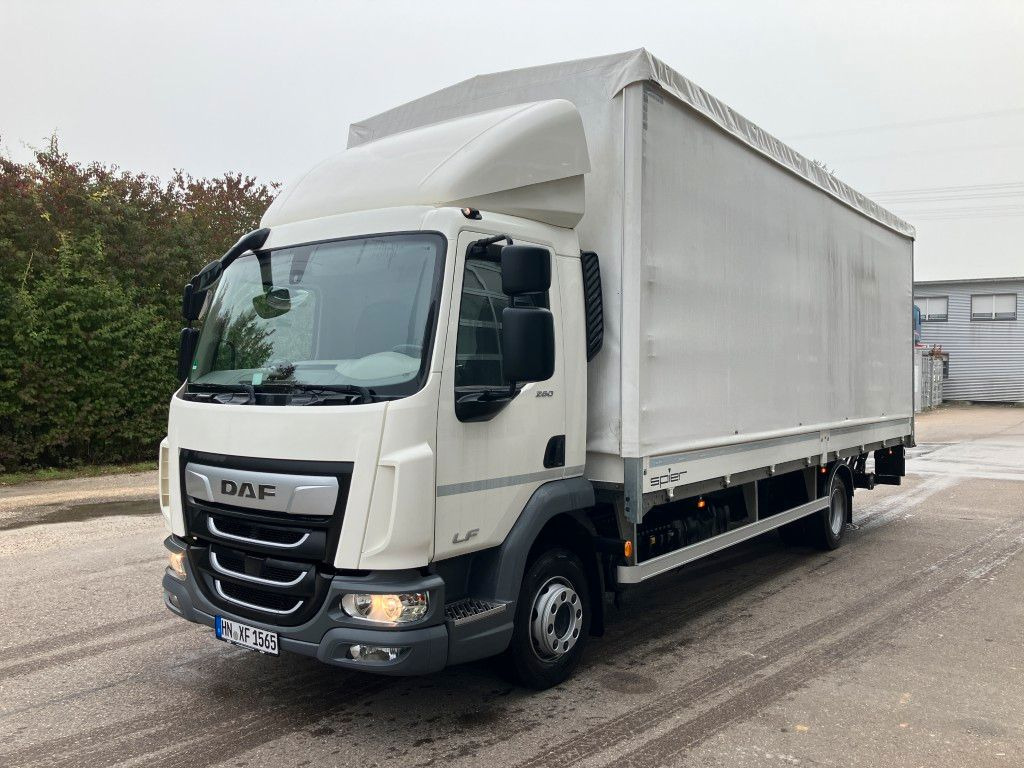 DAF FA LF 260 12t Spier Pritsche Plane LBW - شاحنة ستارة: صورة 1 DAF FA LF 260 12t Spier Pritsche Plane LBW - شاحنة ستارة: صورة 1