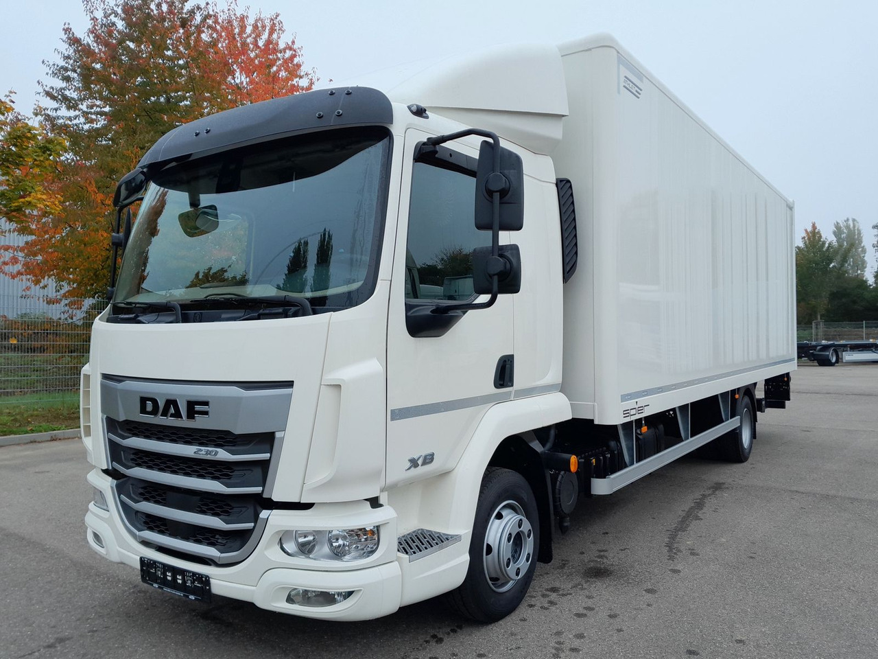 DAF FA XB 230 12t - شاحنة مقفلة: صورة 1 DAF FA XB 230 12t - شاحنة مقفلة: صورة 1