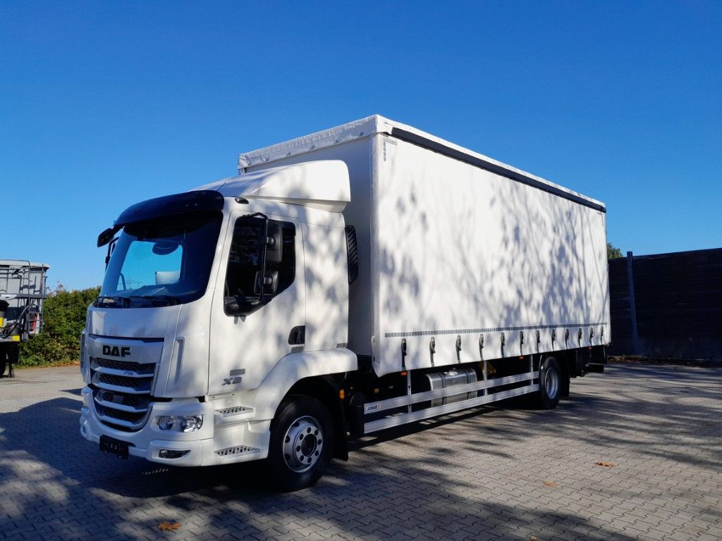 DAF FA XB 290 16t Junge Curtainside Bär LBW - شاحنة ستارة: صورة 1 DAF FA XB 290 16t Junge Curtainside Bär LBW - شاحنة ستارة: صورة 1