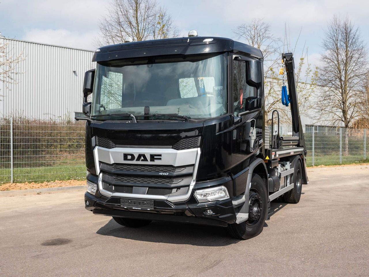 DAF FA XD 410 VDL Absetzkipper DAF FA XD 410 VDL Absetzkipper - شاحنة نقل المخلفات: صورة 1 DAF FA XD 410 VDL Absetzkipper DAF FA XD 410 VDL Absetzkipper - شاحنة نقل المخلفات: صورة 1