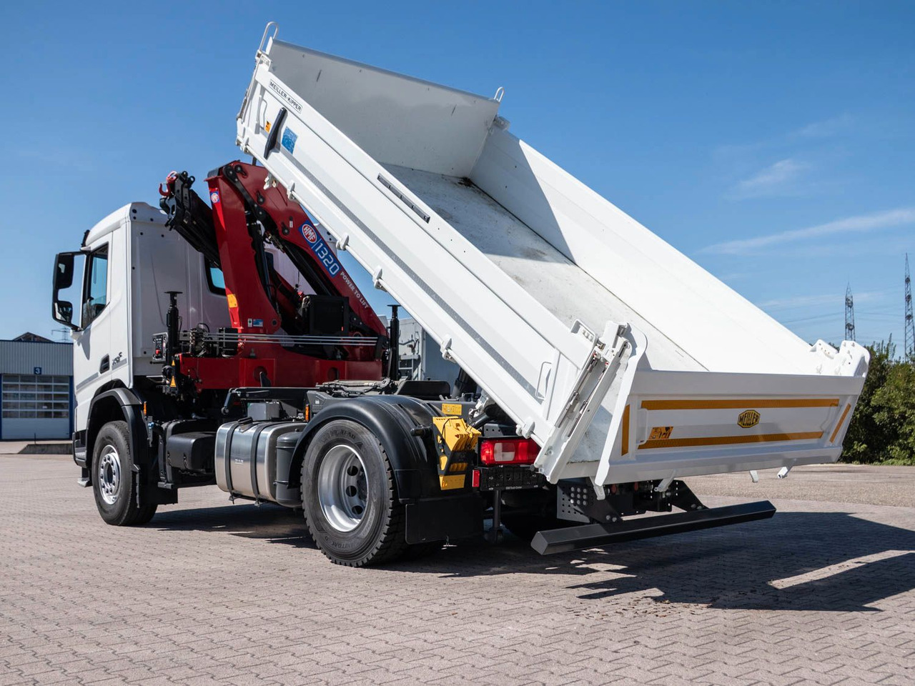 DAF FA XDC 370 Krankipper DAF XDC 370 FA Meiller Krankipper HMF - شاحنة كرين, شاحنة قلاب: صورة 4 DAF FA XDC 370 Krankipper DAF XDC 370 FA Meiller Krankipper HMF - شاحنة كرين, شاحنة قلاب: صورة 4