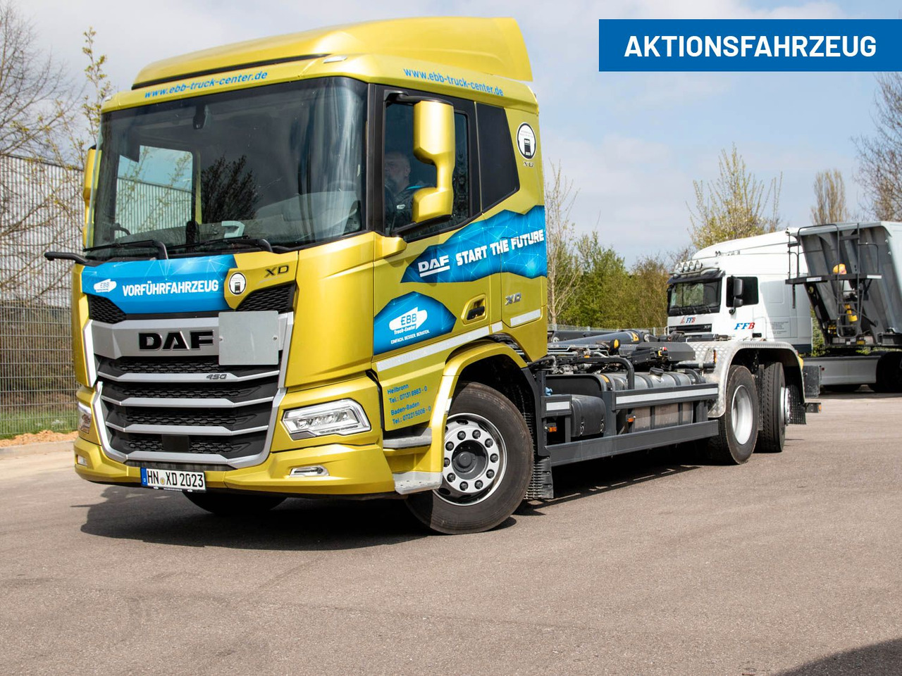 DAF FAN XD 450 SL Meiller Abrollkipper DAF FAN XD 450 SL Meiller Abrollkipper - شاحنة ذات خطاف: صورة 1 DAF FAN XD 450 SL Meiller Abrollkipper DAF FAN XD 450 SL Meiller Abrollkipper - شاحنة ذات خطاف: صورة 1