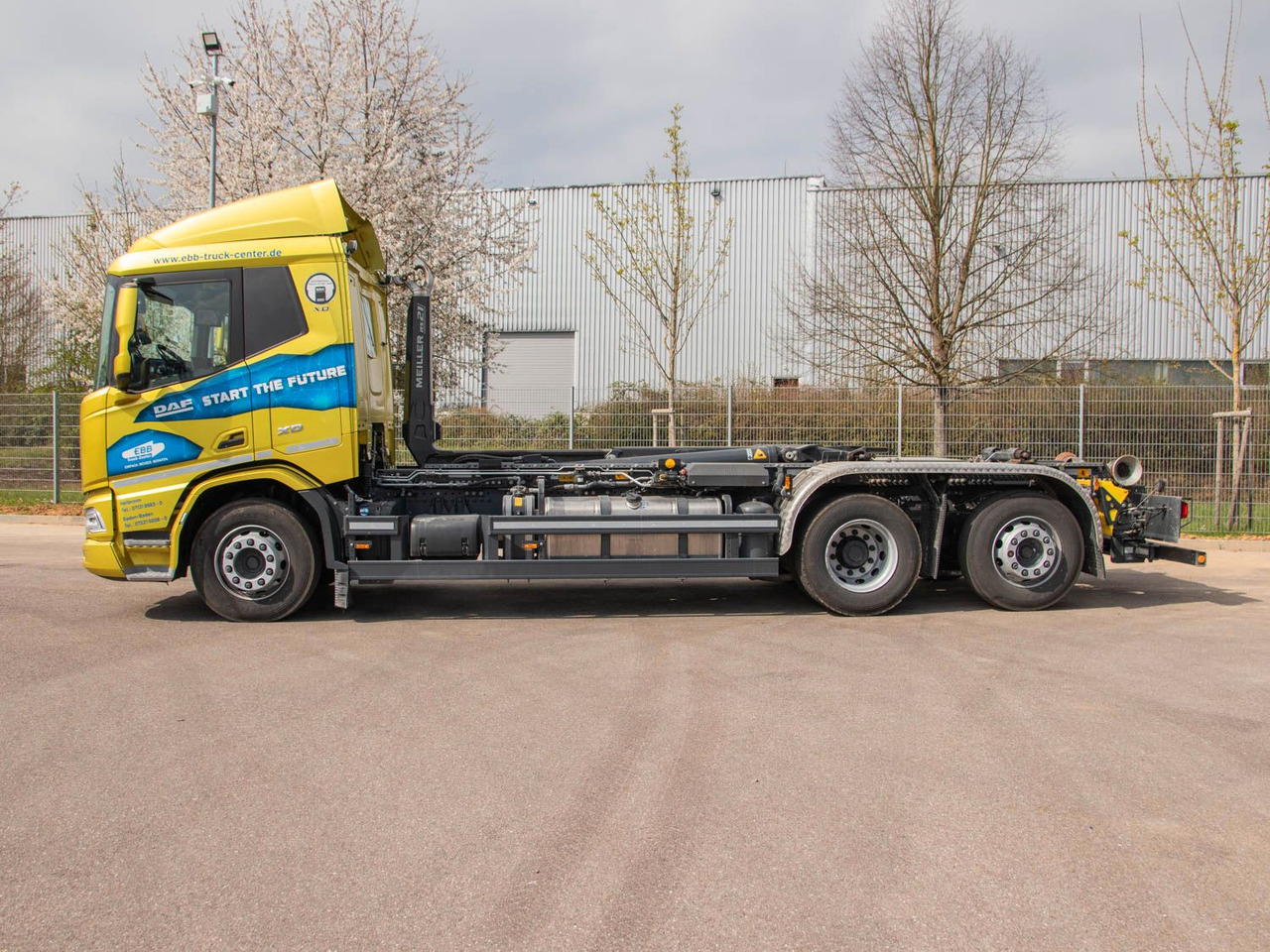 DAF FAN XD 450 SL Meiller Abrollkipper DAF FAN XD 450 SL Meiller Abrollkipper - شاحنة ذات خطاف: صورة 2 DAF FAN XD 450 SL Meiller Abrollkipper DAF FAN XD 450 SL Meiller Abrollkipper - شاحنة ذات خطاف: صورة 2