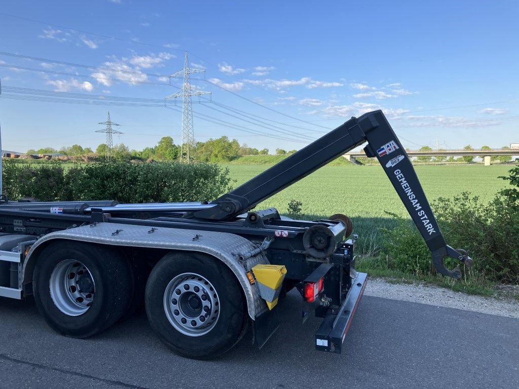 شاحنة ذات خطاف DAF FAN XF 480 mit VDL Abrollkipper DAF FAN XF 480 mit VDL Abrollkipper: صورة 12