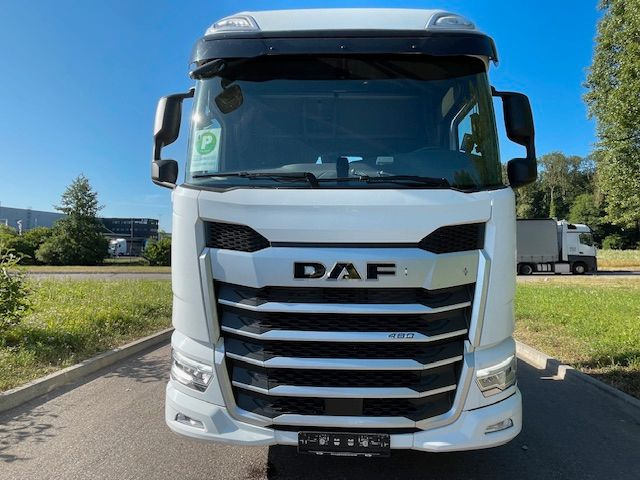 DAF FAN XF 480 mit VDL Abrollkipper DAF FAN XF 480 mit VDL Abrollkipper - شاحنة ذات خطاف: صورة 2 DAF FAN XF 480 mit VDL Abrollkipper DAF FAN XF 480 mit VDL Abrollkipper - شاحنة ذات خطاف: صورة 2