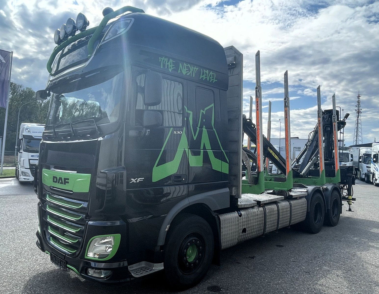 DAF FAT XF 530 SSC, Holztransport, Greifer mit Säge - شاحنة قطع الأشجار, شاحنة كرين: صورة 2 DAF FAT XF 530 SSC, Holztransport, Greifer mit Säge - شاحنة قطع الأشجار, شاحنة كرين: صورة 2