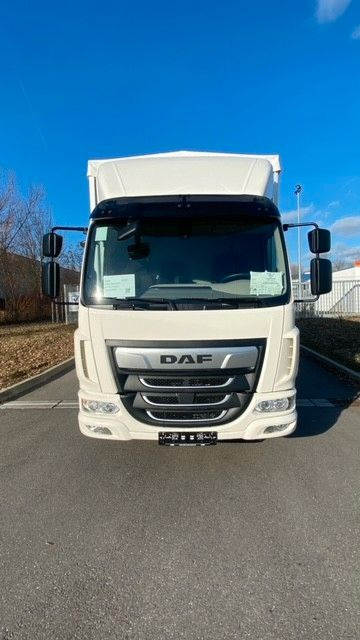 DAF LF 210 7,49t Pritsche Plane LBW - شاحنة ستارة جانبية: صورة 5 DAF LF 210 7,49t Pritsche Plane LBW - شاحنة ستارة جانبية: صورة 5