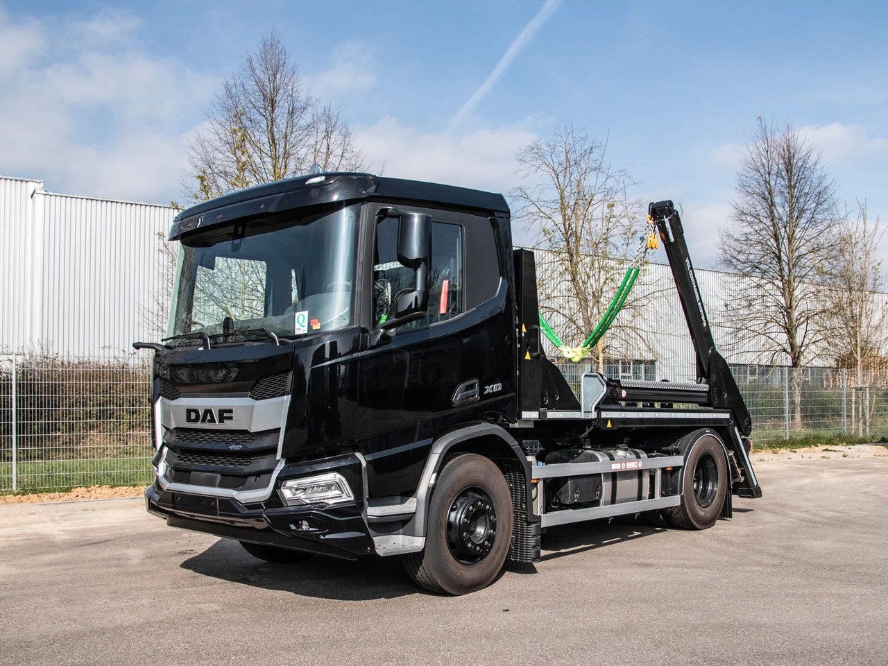 DAF XD 410 FA Absetzkipper DAF XD 410 FA Absetzkipper - شاحنة نقل المخلفات: صورة 1 DAF XD 410 FA Absetzkipper DAF XD 410 FA Absetzkipper - شاحنة نقل المخلفات: صورة 1