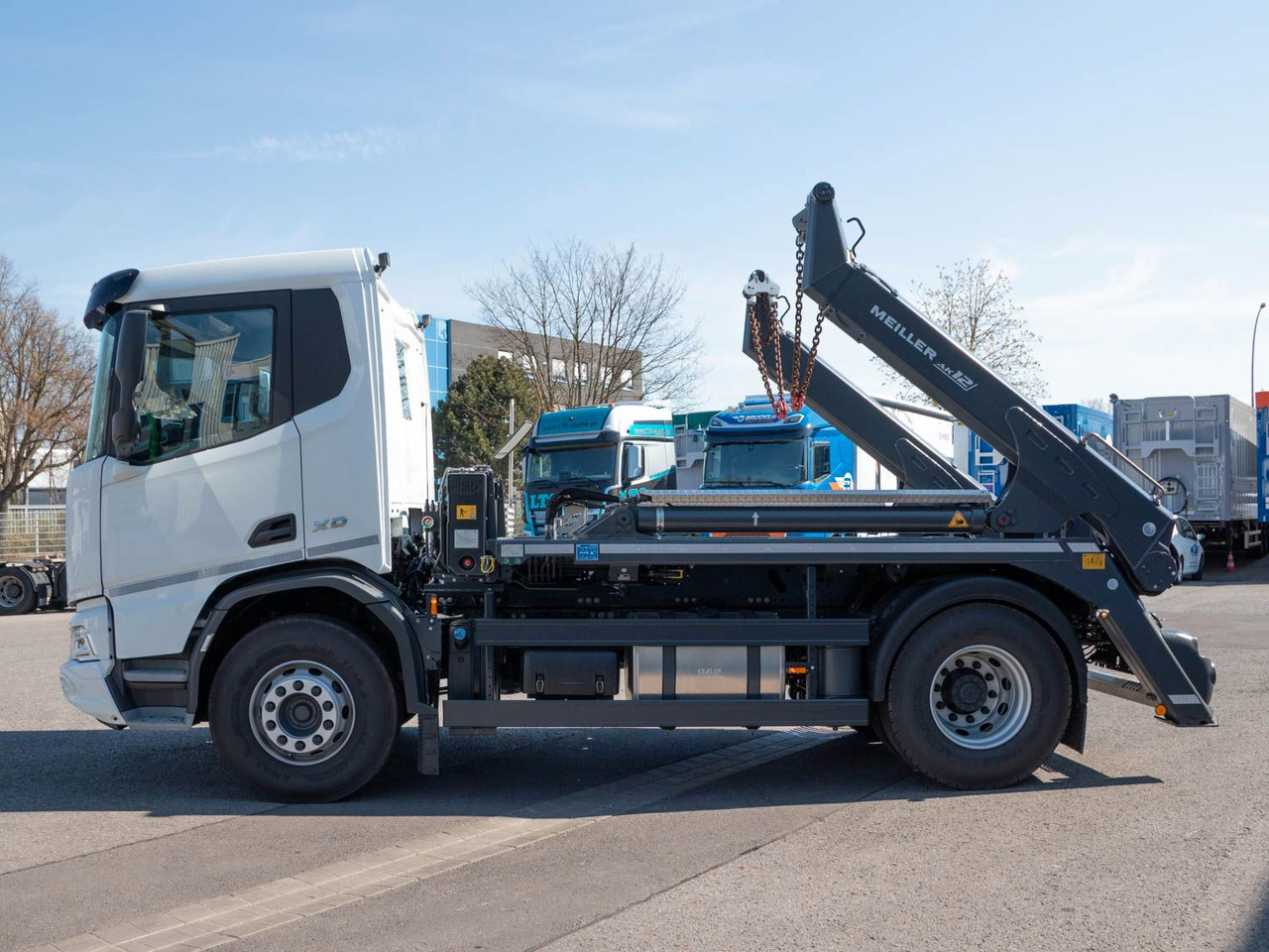 DAF XD 410 FA Meiller Absetzkipper DAF XD 410 FA Meiller Absetzkipper - شاحنة نقل المخلفات: صورة 4 DAF XD 410 FA Meiller Absetzkipper DAF XD 410 FA Meiller Absetzkipper - شاحنة نقل المخلفات: صورة 4