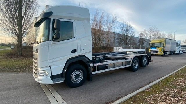 DAF XF 480 FAN Abroller VDL DAF XF 480 FAN Abroller VDL - شاحنة ذات خطاف: صورة 2 DAF XF 480 FAN Abroller VDL DAF XF 480 FAN Abroller VDL - شاحنة ذات خطاف: صورة 2