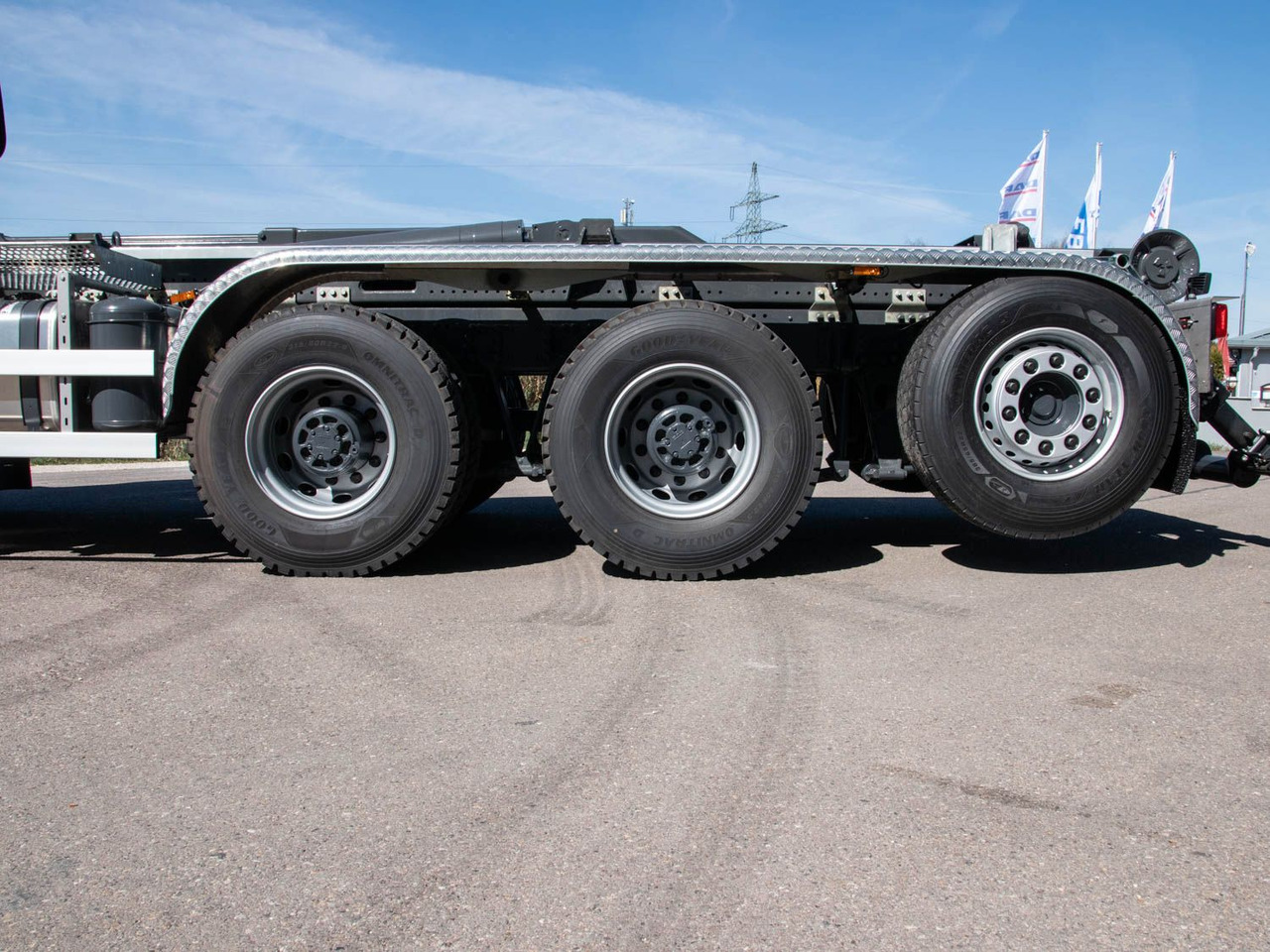 DAF XF 530 FAW mit VDL Abrollkipper DAF XF 530 FAW mit VDL Abrollkipper - شاحنة ذات خطاف: صورة 5 DAF XF 530 FAW mit VDL Abrollkipper DAF XF 530 FAW mit VDL Abrollkipper - شاحنة ذات خطاف: صورة 5