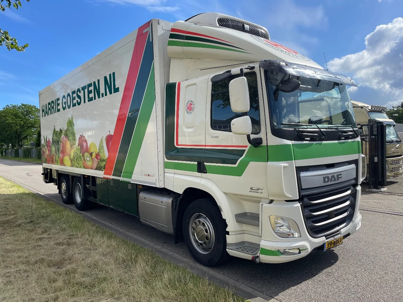 DAF CF 330 6X2 2017 schmitz + thermo-king T1200 - شاحنة الفريزر: صورة 2 DAF CF 330 6X2 2017 schmitz + thermo-king T1200 - شاحنة الفريزر: صورة 2