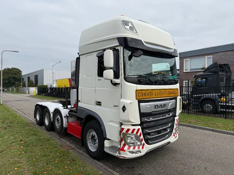 DAF XF 530 FTM 8X4 handgeschakeld 8-2018 retarder - وحدة جر: صورة 2 DAF XF 530 FTM 8X4 handgeschakeld 8-2018 retarder - وحدة جر: صورة 2