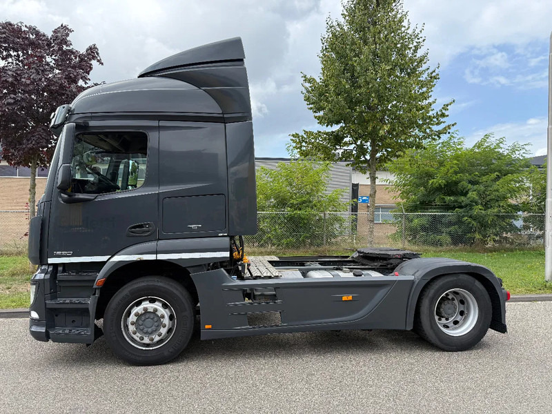 Mercedes-Benz Actros 1939 2014 only 590.000 km - وحدة جر: صورة 4 Mercedes-Benz Actros 1939 2014 only 590.000 km - وحدة جر: صورة 4