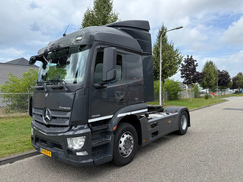 Mercedes-Benz Actros 1939 2014 only 590.000 km - وحدة جر: صورة 1 Mercedes-Benz Actros 1939 2014 only 590.000 km - وحدة جر: صورة 1