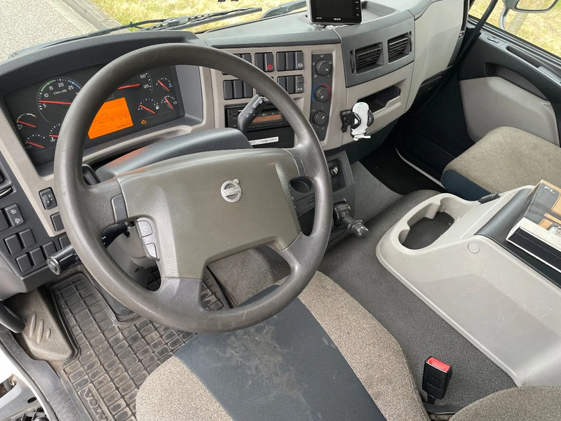 شاحنة مقفلة Volvo FL 210 euro 6 2015: صورة 10