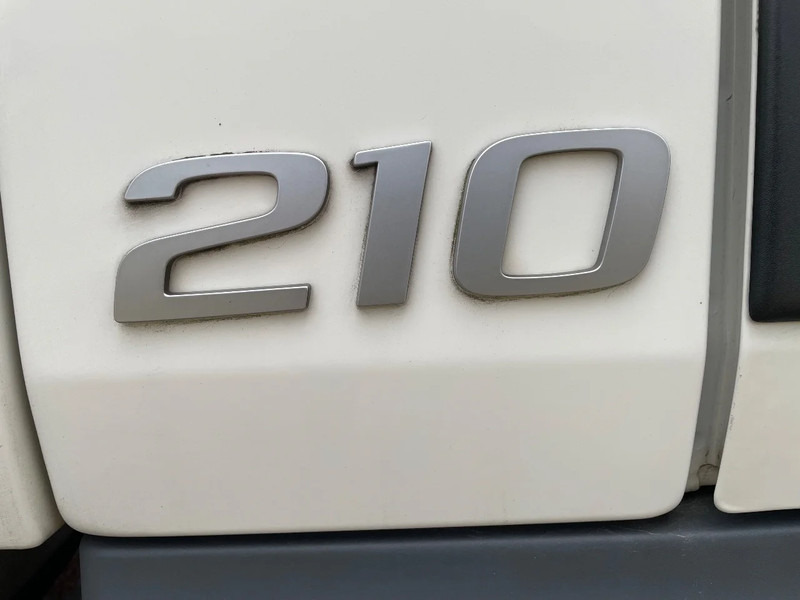 شاحنة مقفلة Volvo FL 210 euro 6 2015: صورة 18