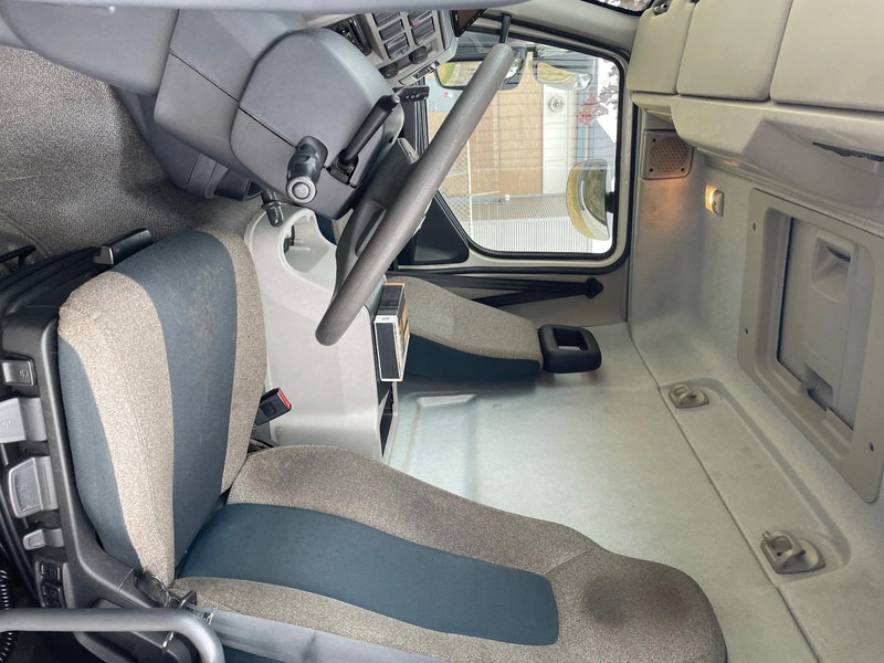 شاحنة مقفلة Volvo FL 210 euro 6 2015: صورة 9
