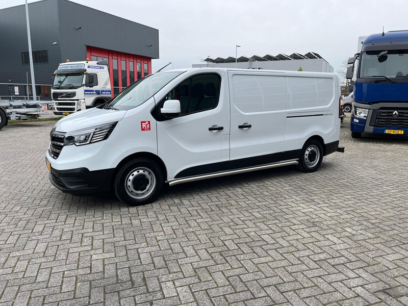 Renault Trafic E-Tech Red L2 H1, Nieuwstaat/New condition, Lees omschrijving/Read description - فان المدمجة, فان كهربائية: صورة 3 Renault Trafic E-Tech Red L2 H1, Nieuwstaat/New condition, Lees omschrijving/Read description - فان المدمجة, فان كهربائية: صورة 3