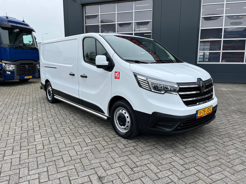 Renault Trafic E-Tech Red L2 H1, Nieuwstaat/New condition, Lees omschrijving/Read description - فان المدمجة, فان كهربائية: صورة 5 Renault Trafic E-Tech Red L2 H1, Nieuwstaat/New condition, Lees omschrijving/Read description - فان المدمجة, فان كهربائية: صورة 5