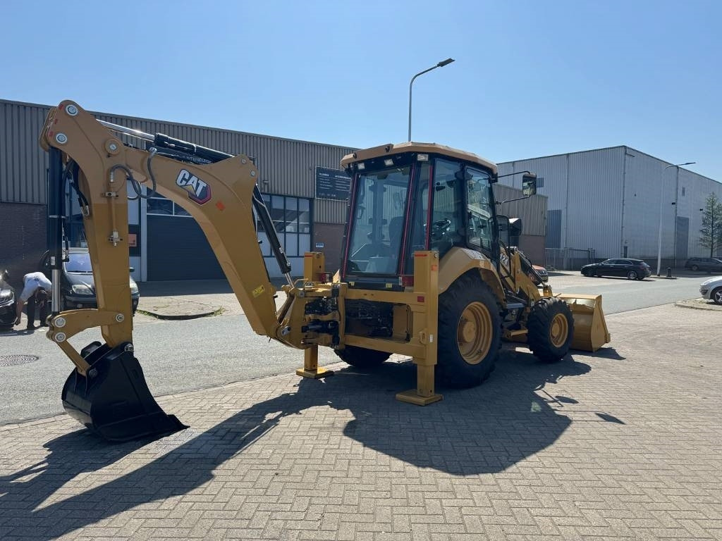 CAT 424 4X4 HAMMER LINE ( UNUSED ) - جرافة حفار: صورة 4 CAT 424 4X4 HAMMER LINE ( UNUSED ) - جرافة حفار: صورة 4