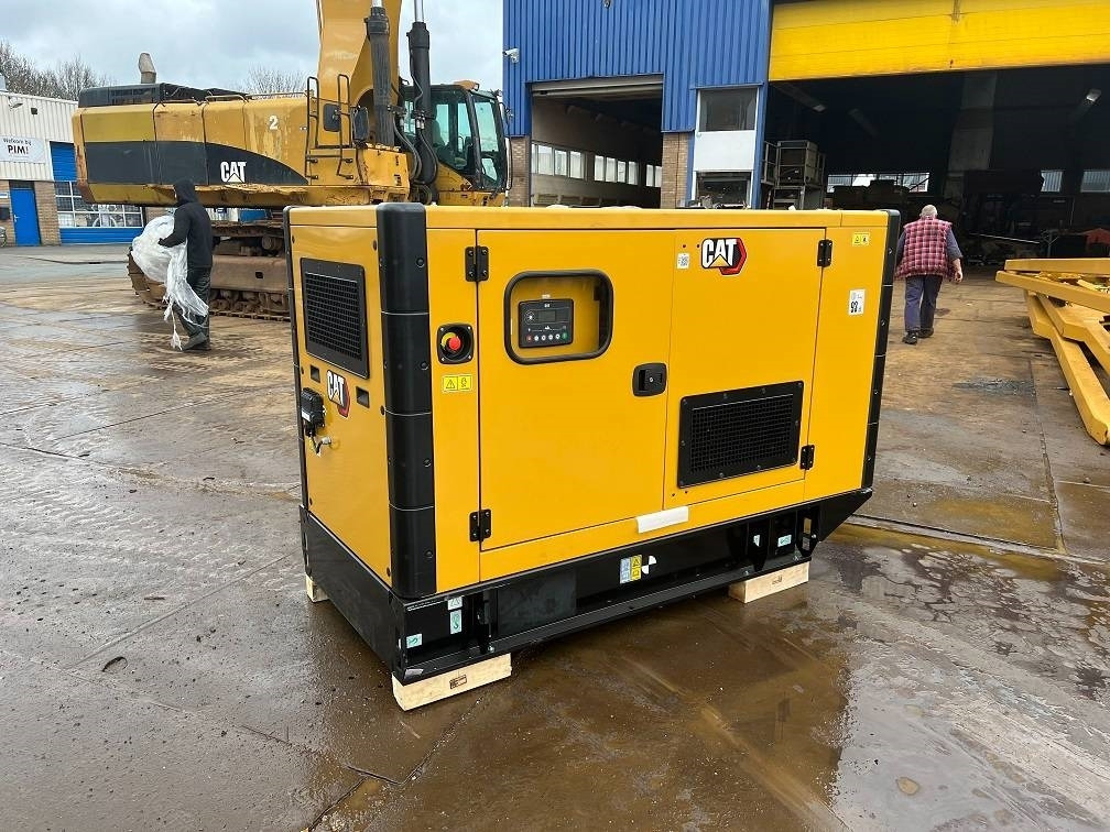 CAT DE 88 E0 (80KVA 64KW) new unused - مجموعة المولدات: صورة 1 CAT DE 88 E0 (80KVA 64KW) new unused - مجموعة المولدات: صورة 1