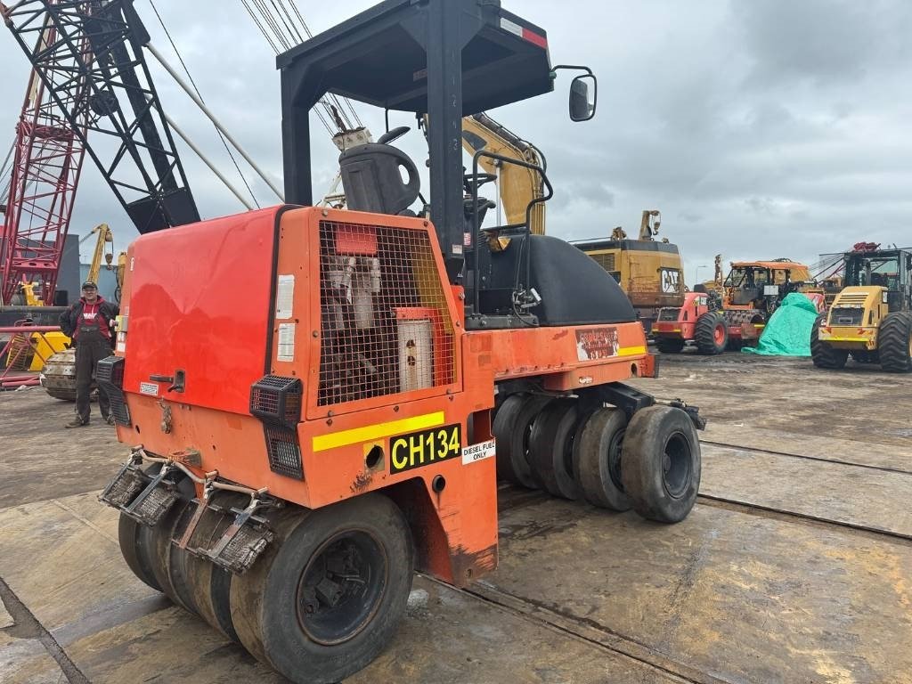 Dynapac CP 142 - مدحلة هوائية: صورة 4 Dynapac CP 142 - مدحلة هوائية: صورة 4