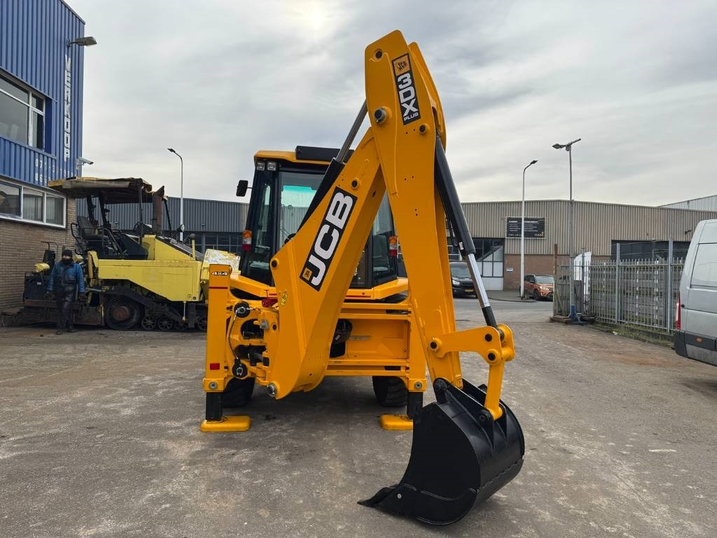 JCB 3CX 4X4 ( UNUSED ) - جرافة حفار: صورة 4 JCB 3CX 4X4 ( UNUSED ) - جرافة حفار: صورة 4