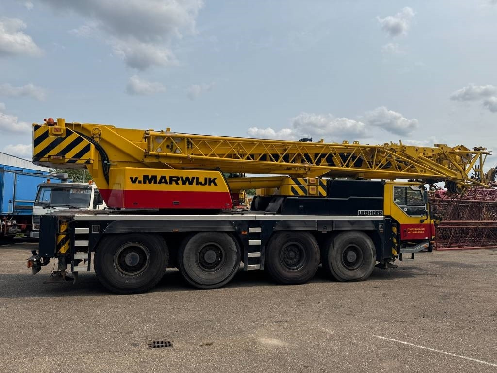 Liebherr LTM 1070-4.1 - رافعة لجميع التضاريس: صورة 5 Liebherr LTM 1070-4.1 - رافعة لجميع التضاريس: صورة 5
