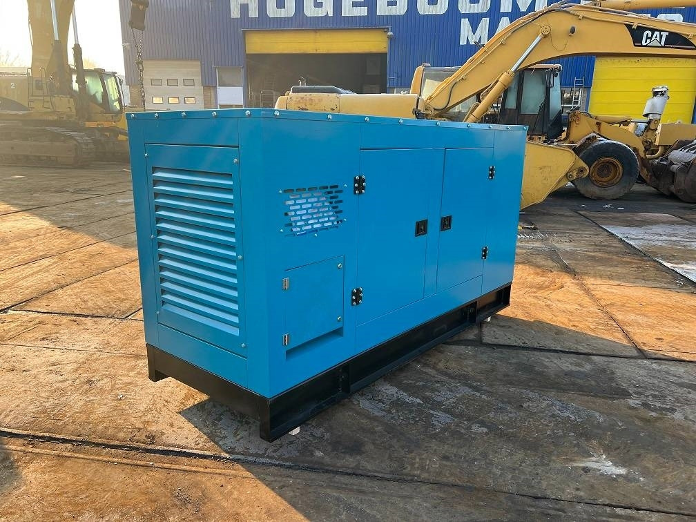 Ricardo 150KVA (120KW) SILENT GENERATOR 3 PHASE 50HZ 400V - مجموعة المولدات: صورة 4 Ricardo 150KVA (120KW) SILENT GENERATOR 3 PHASE 50HZ 400V - مجموعة المولدات: صورة 4